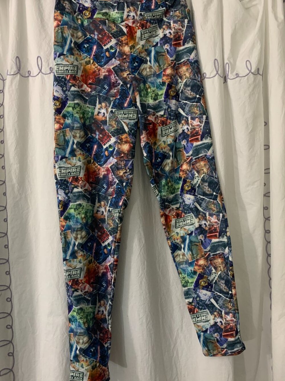 Her Universe Disney Star Wars Leggings Pants Movie Poster Women’s Size Large